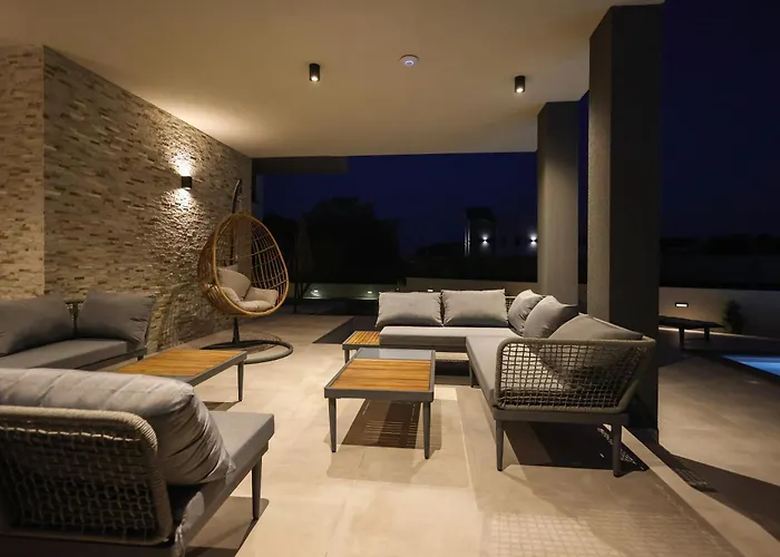 Villa Amare Apartments